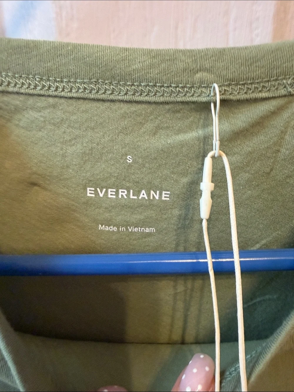 Everlane Olive Green Short-Sleeve Crew Tee - Picture 2 of 2